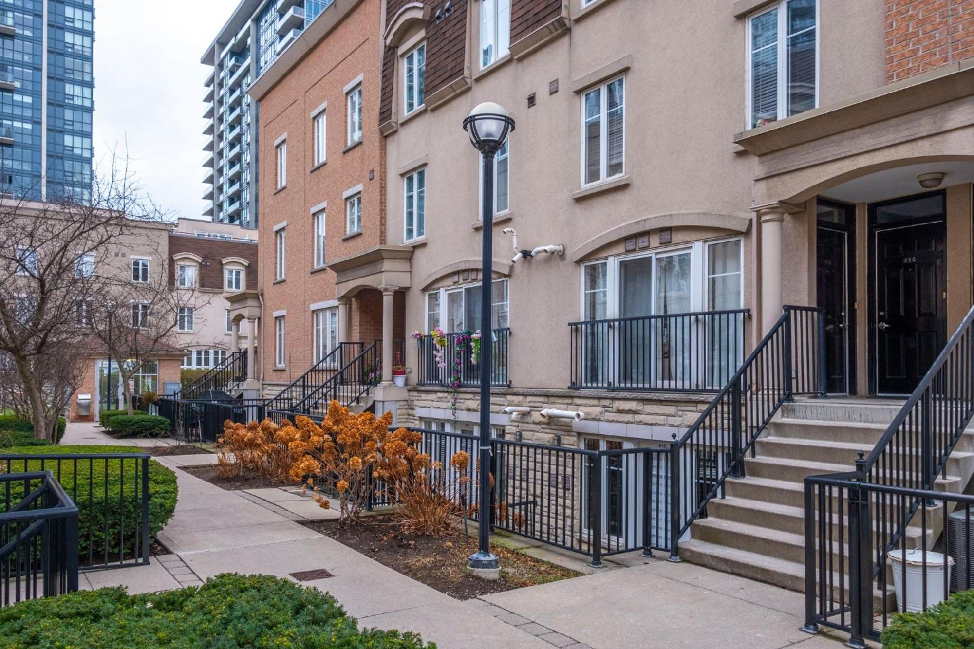 טורונטו Liberty Village Townhouse מראה חיצוני תמונה