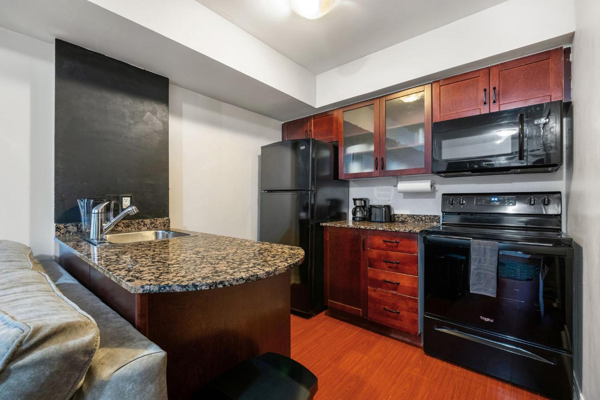 טורונטו Liberty Village Townhouse מראה חיצוני תמונה